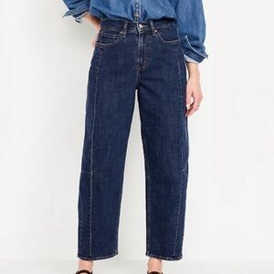 Old Navy Petite High-Waisted Barrel Ankle Jeans